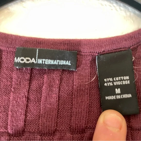 Vintage, Moda International, Fit & Flare, long sleeve, med., maroon, knit dress. - Picture 5 of 6